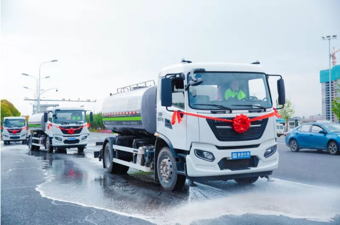 新时代中国城市美容师！K8官网环境新能源环卫车可减排4.5万吨污染物